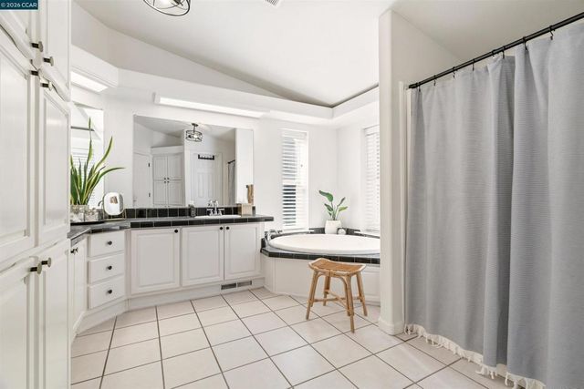 19175 Carlton Ave, Castro Valley, CA 94546