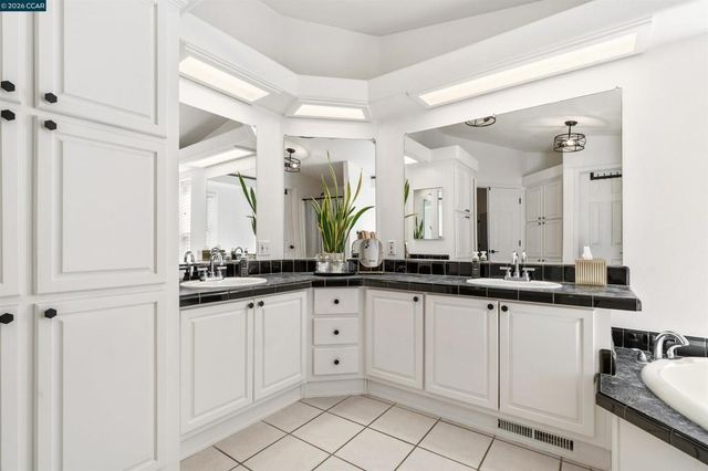 19175 Carlton Ave, Castro Valley, CA 94546