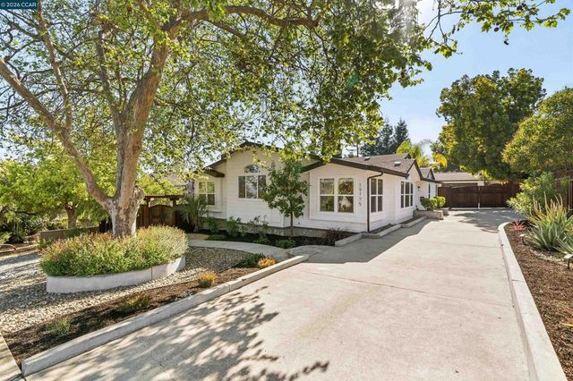 19175 Carlton Ave, Castro Valley, CA 94546