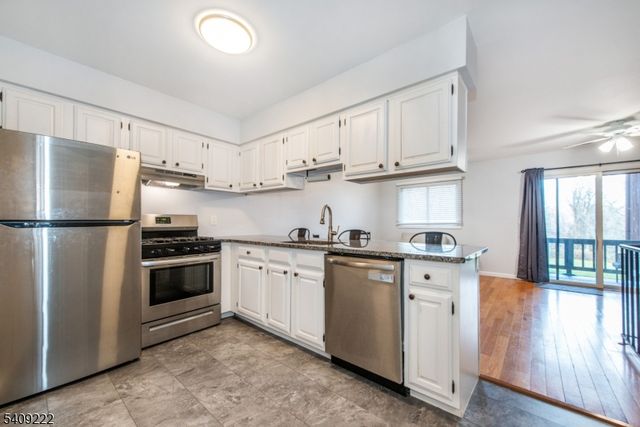 10 Augusta Dr 9, Vernon Twp., NJ 07462