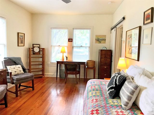 1002 E 44th ST, Austin, TX 78751