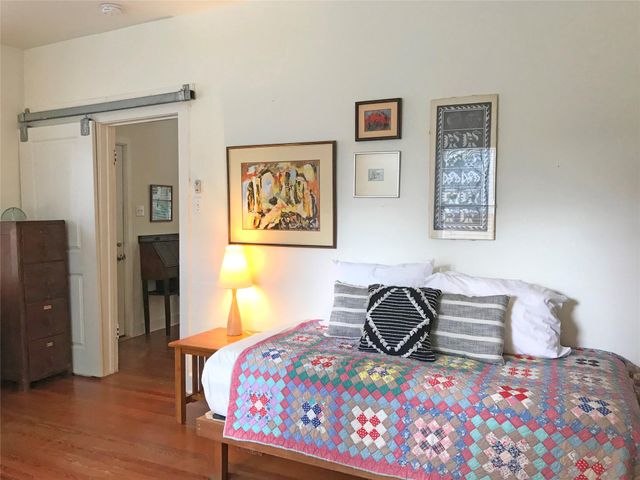 1002 E 44th ST, Austin, TX 78751