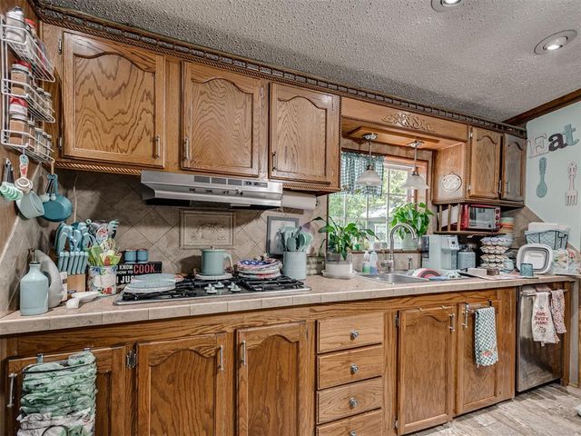 18702 Dawn Road, Newalla, OK 74857