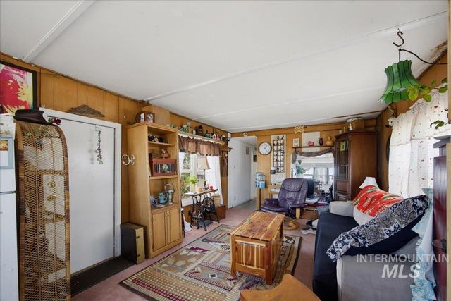 17903 Sand Hollow Rd, Caldwell, ID 83607