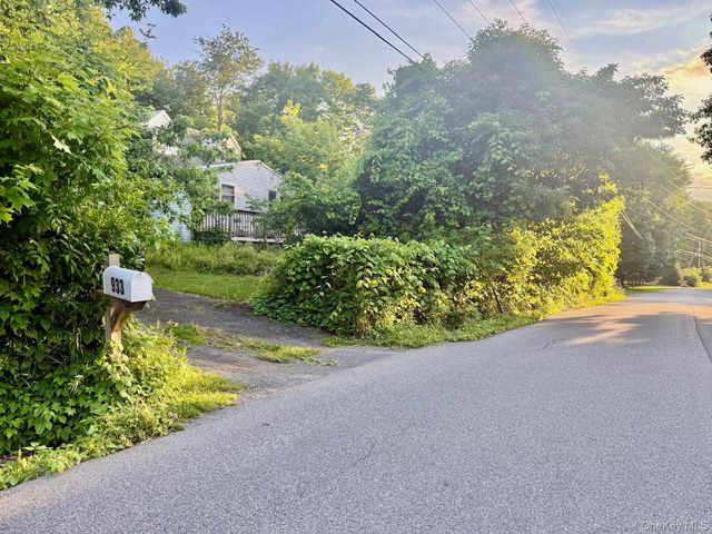 933 South Street, Highland, NY 12528