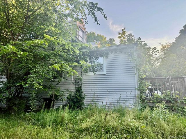 933 South Street, Highland, NY 12528