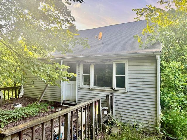 933 South Street, Highland, NY 12528