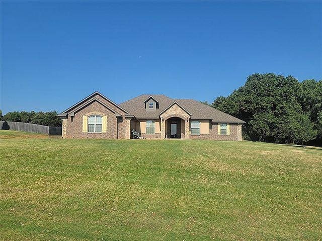 8319 Shadow Lake Drive, Blanchard, OK 73010