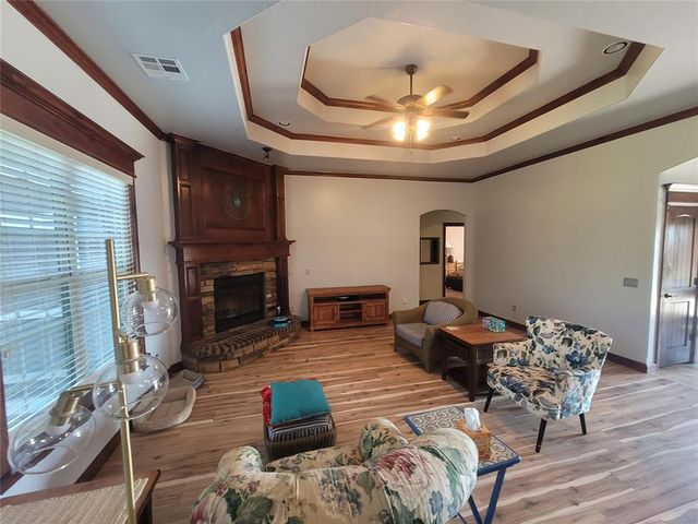 8319 Shadow Lake Drive, Blanchard, OK 73010