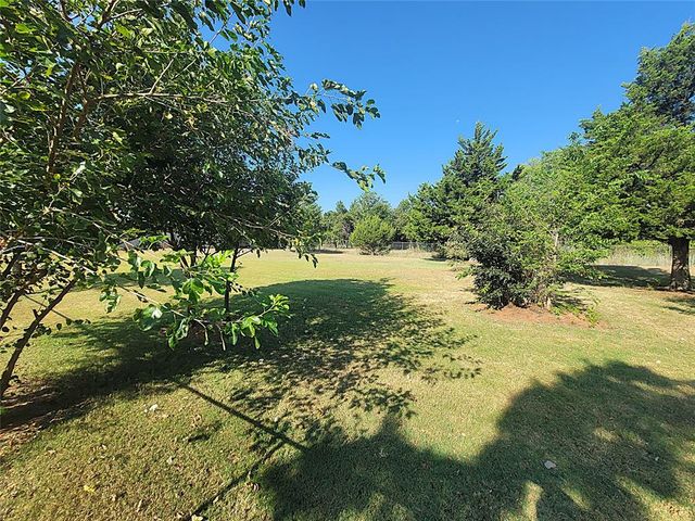 8319 Shadow Lake Drive, Blanchard, OK 73010