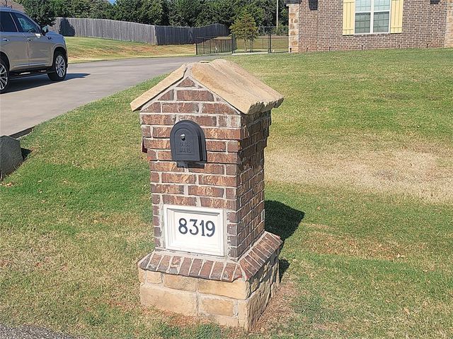 8319 Shadow Lake Drive, Blanchard, OK 73010