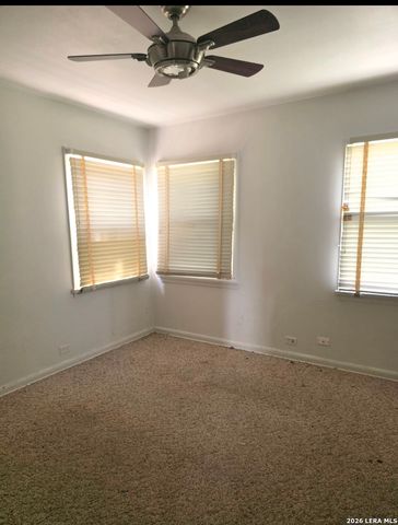 214 Glad, San Antonio, TX 78223