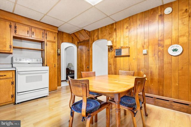2206 LENHART RD, Colmar, PA 18915