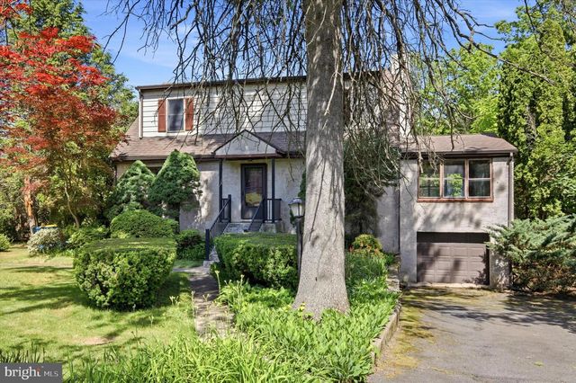 2206 LENHART RD, Colmar, PA 18915