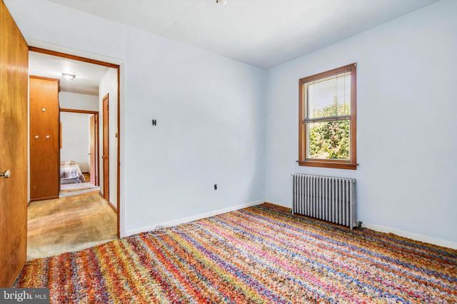 2206 LENHART RD, Colmar, PA 18915