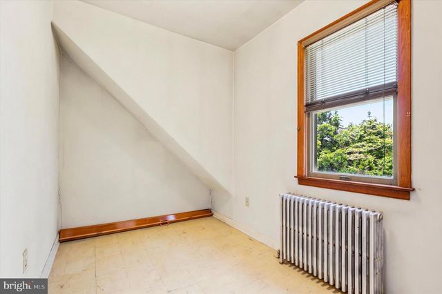 2206 LENHART RD, Colmar, PA 18915