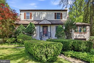2206 LENHART RD, Colmar, PA 18915