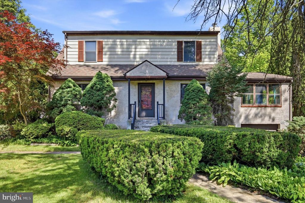 2206 LENHART RD, Colmar, PA 18915