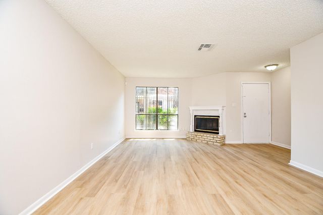 5001 Lamonte Lane 14, Houston, TX 77092