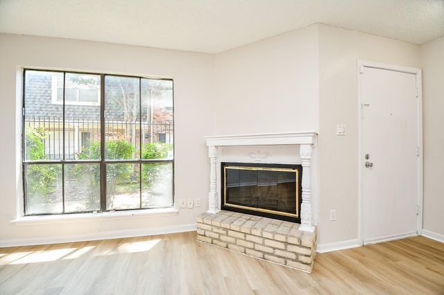 5001 Lamonte Lane 14, Houston, TX 77092