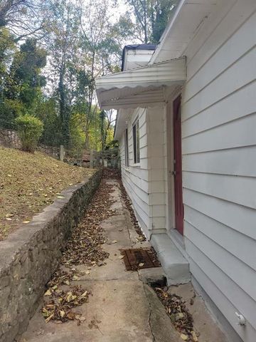 102 Smith St, Rome, GA 30161