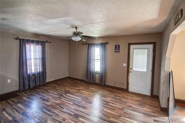 2020 Country Club Drive, Alton, IL 62002