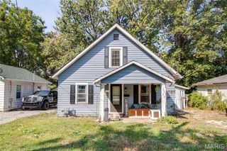 2020 Country Club Drive, Alton, IL 62002