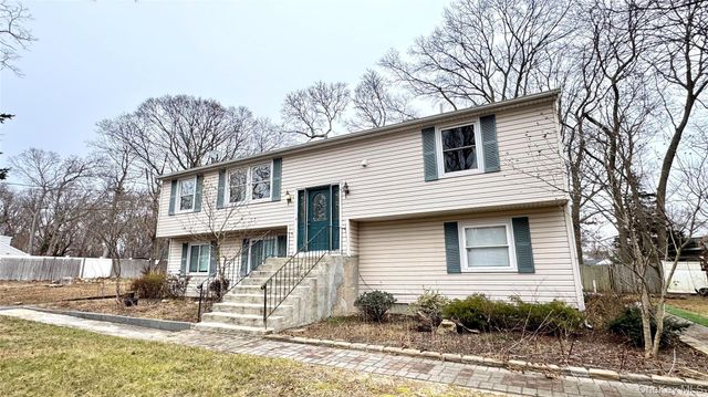 61 Gould Road, Centereach, NY 11720