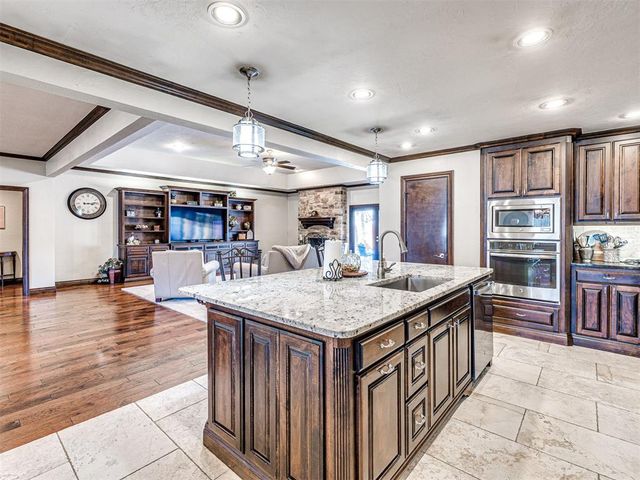 6101 Plum Thicket Road, Oklahoma City, OK 73162