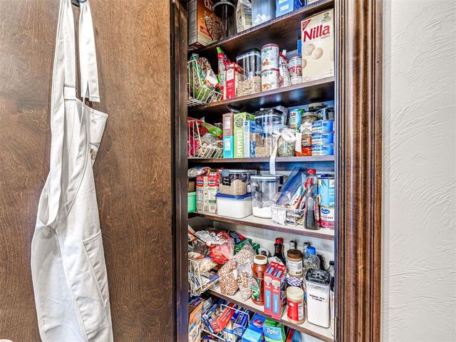 6101 Plum Thicket Road, Oklahoma City, OK 73162