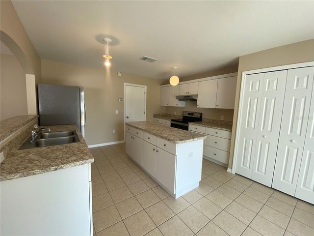 30302 DOUBLE DRIVE, Wesley Chapel, FL 33545