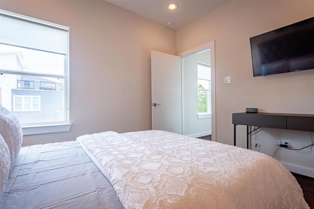1507 Hickory Street, Houston, TX 77007