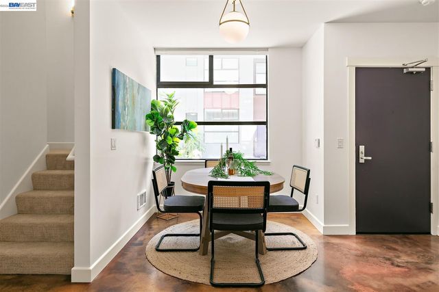 6501 San Pablo Ave 208, Oakland, CA 94608