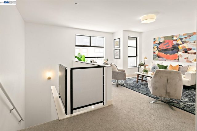6501 San Pablo Ave 208, Oakland, CA 94608