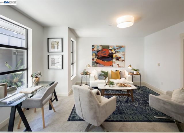 6501 San Pablo Ave 208, Oakland, CA 94608