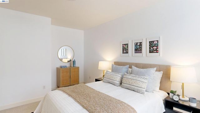 6501 San Pablo Ave 208, Oakland, CA 94608