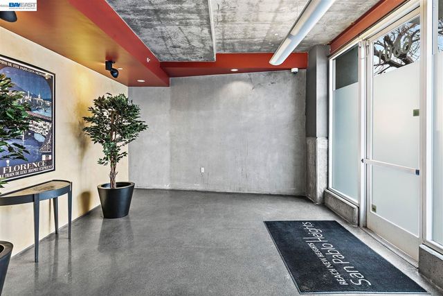 6501 San Pablo Ave 208, Oakland, CA 94608