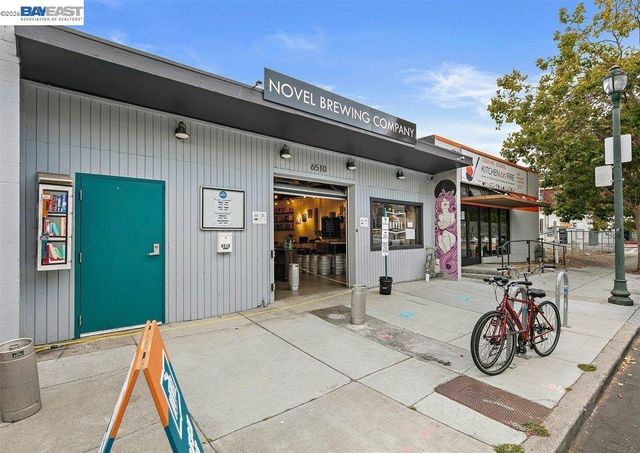 6501 San Pablo Ave 208, Oakland, CA 94608