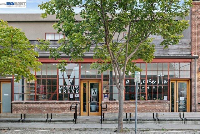 6501 San Pablo Ave 208, Oakland, CA 94608