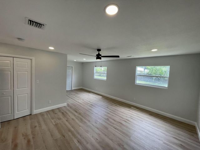 4790 Alberta Avenue, West Palm Beach, FL 33417