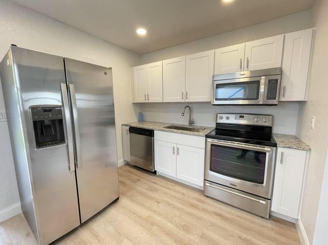 4790 Alberta Avenue, West Palm Beach, FL 33417