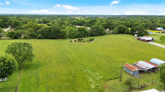 416 S Zion Street, Lowell, AR 72745