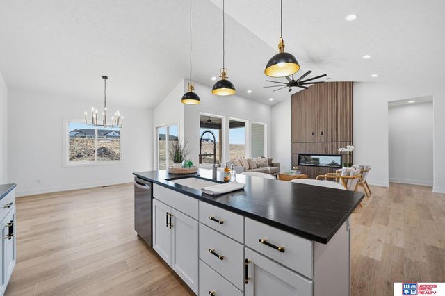 9350 S 86th Street, Lincoln, NE 68526