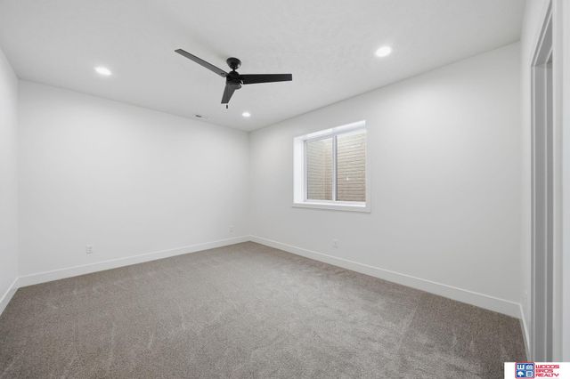 9350 S 86th Street, Lincoln, NE 68526