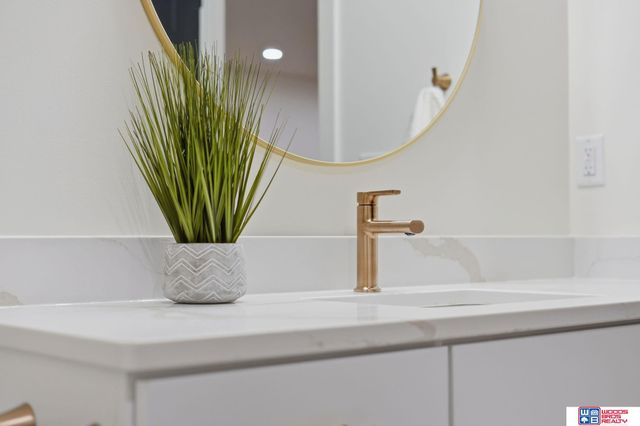 9350 S 86th Street, Lincoln, NE 68526