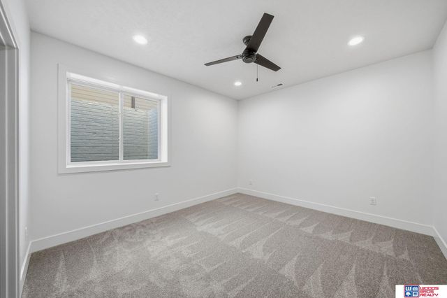 9350 S 86th Street, Lincoln, NE 68526