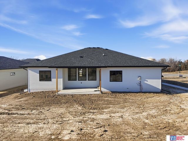 9350 S 86th Street, Lincoln, NE 68526