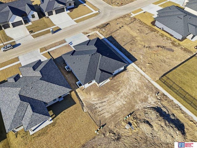 9350 S 86th Street, Lincoln, NE 68526