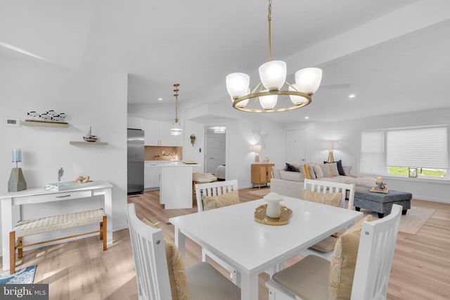 15 KIMBERLY DR, Barnegat, NJ 08005