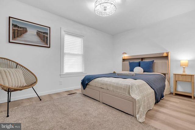 15 KIMBERLY DR, Barnegat, NJ 08005
